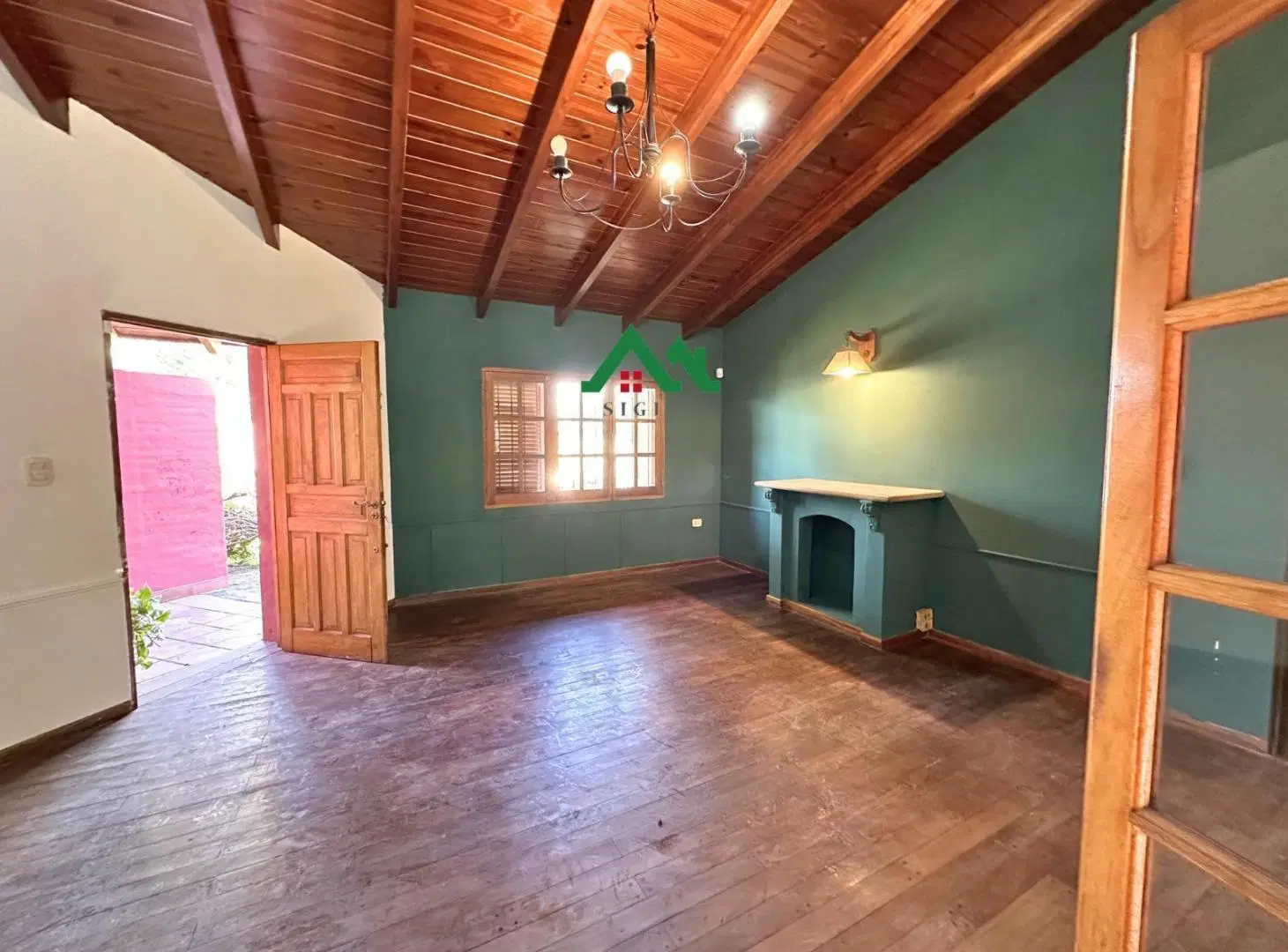 Casa en venta de 3 dormitorios en Villa Allende sobre terreno de 553m2 2