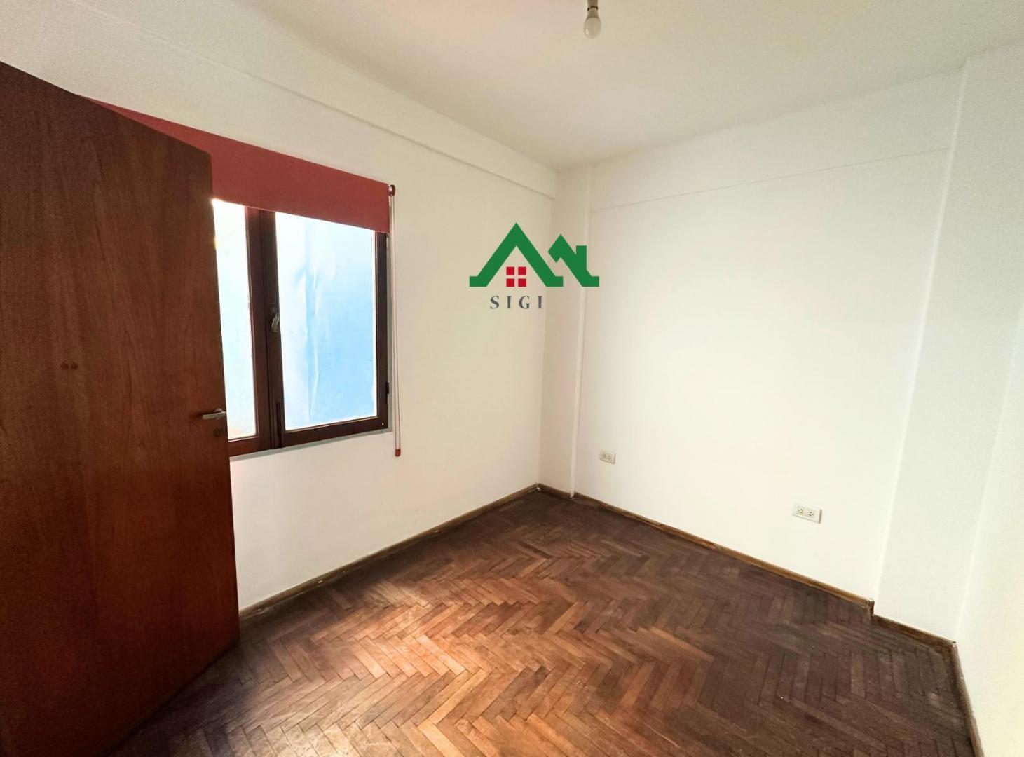Foto de Departamento en venta de 1 dormitorio desocupado con patio en Alberdi a metros del centro, imagen 1