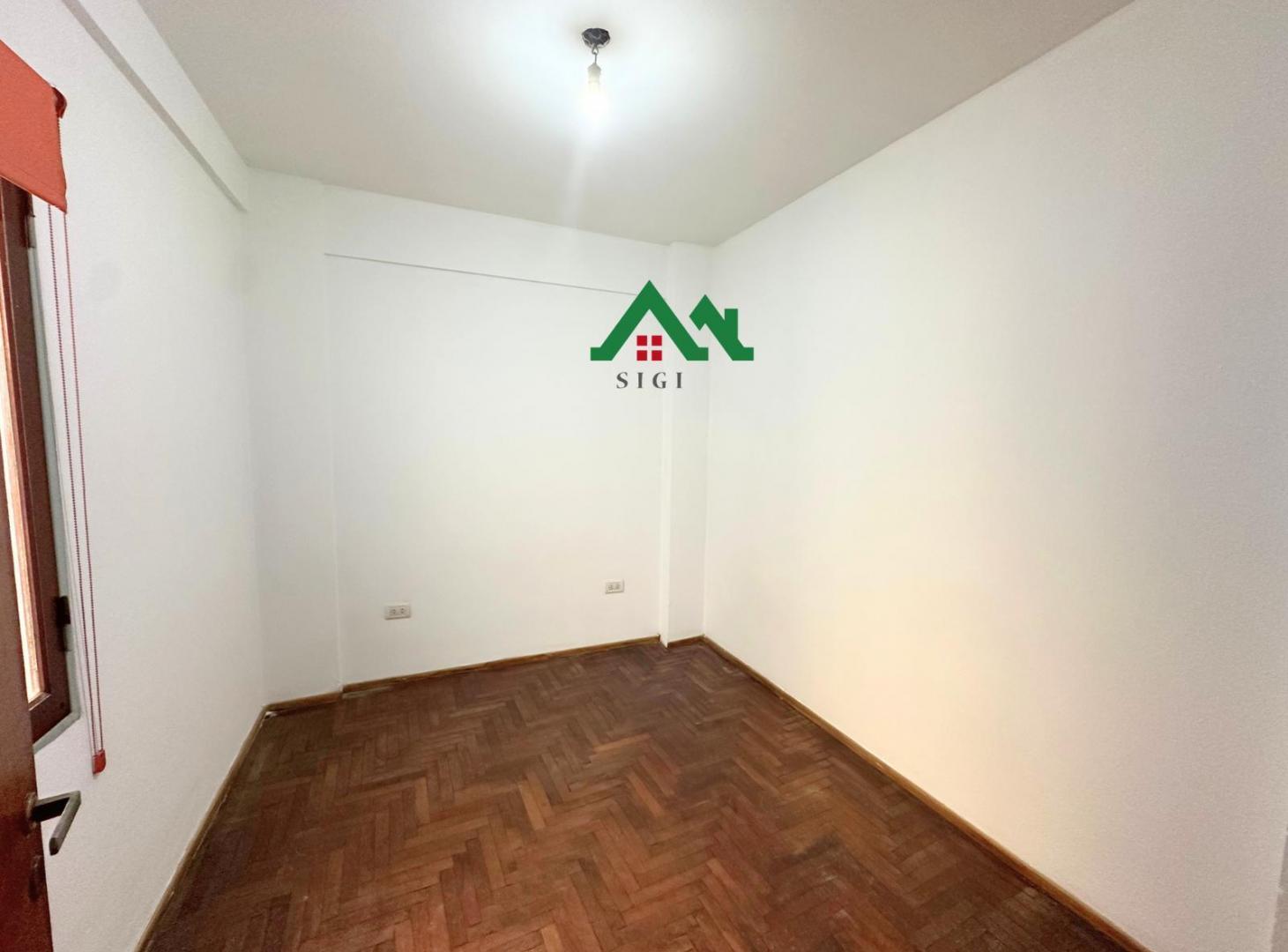 Foto de Departamento en venta de 1 dormitorio desocupado con patio en Alberdi a metros del centro, imagen 5