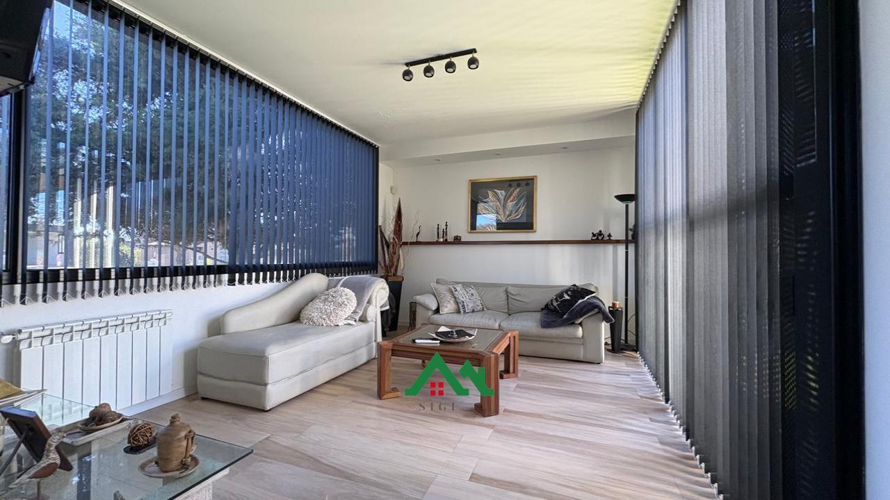 Foto de Casa en venta de 3 dormitorios en Valle del Golf con Pileta y Quincho, imagen 1