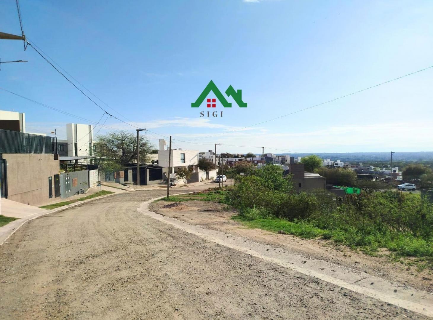 Foto de Terreno en venta Apto Dúplex en Cuesta Colorada, imagen 1