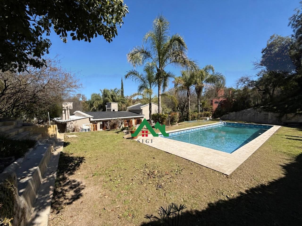 Foto de Casa en venta planta baja con pileta en barrio Valle del Sol Apto, imagen 2