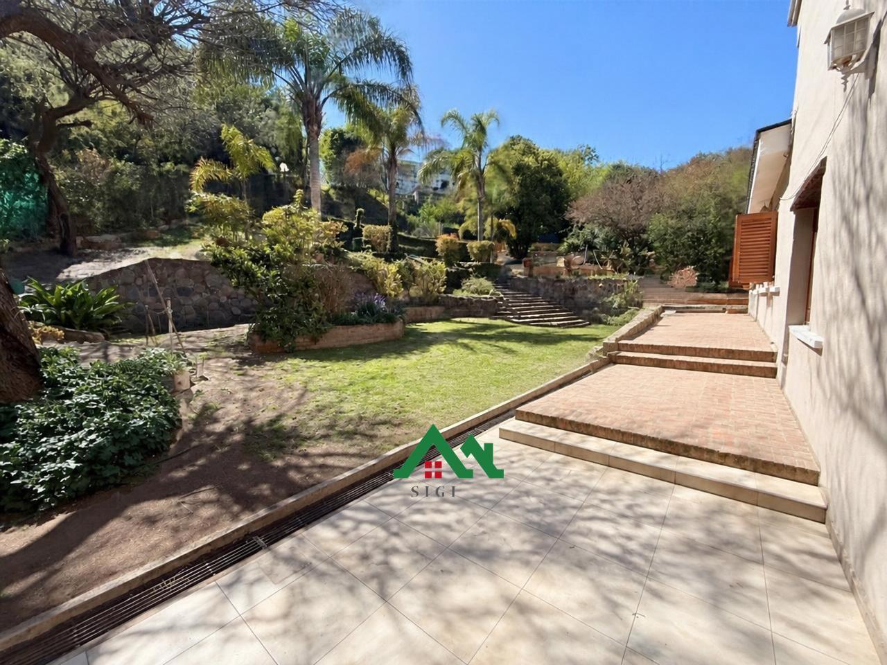 Foto de Casa en venta planta baja con pileta en barrio Valle del Sol Apto, imagen 5