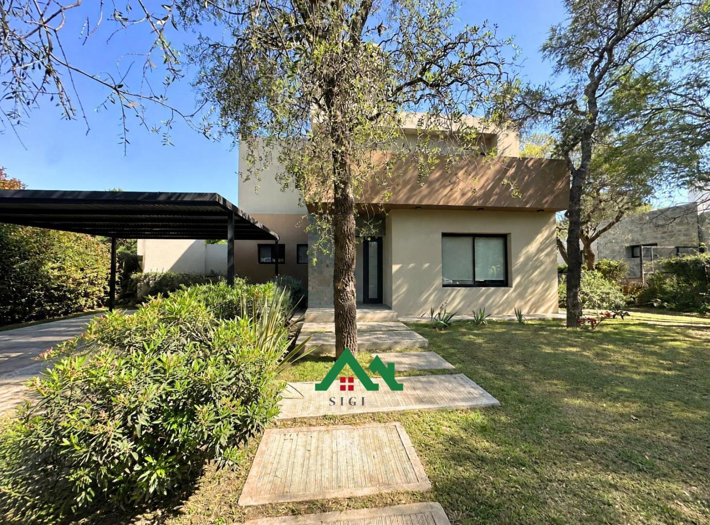Foto de Casa en venta de 3 dormitorios con patio y pileta en Valle del Golf, imagen 2