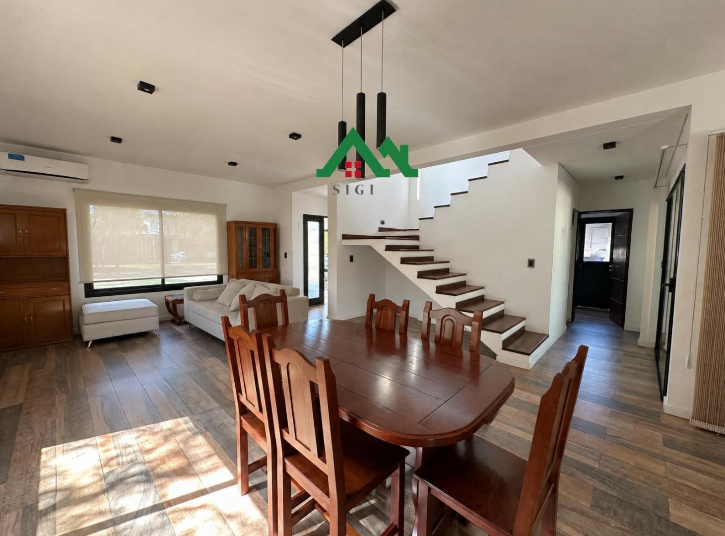 Casa en venta de 3 dormitorios con patio y pileta en Valle del Golf barrio con seguridad 24hs