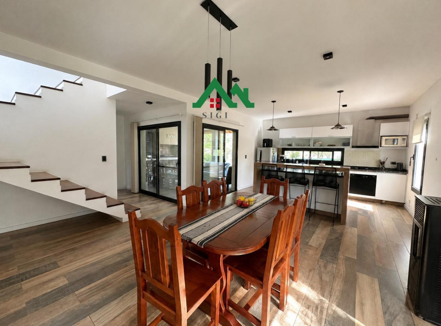 Foto de Casa en venta de 3 dormitorios con patio y pileta en Valle del Golf, imagen 3