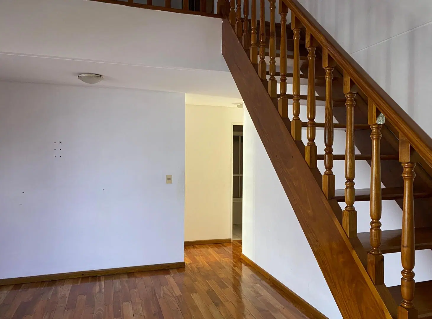 Departamento de 90 m² en Alquiler, con 1 dormitorio y escritorio o play room en Coghlan 3