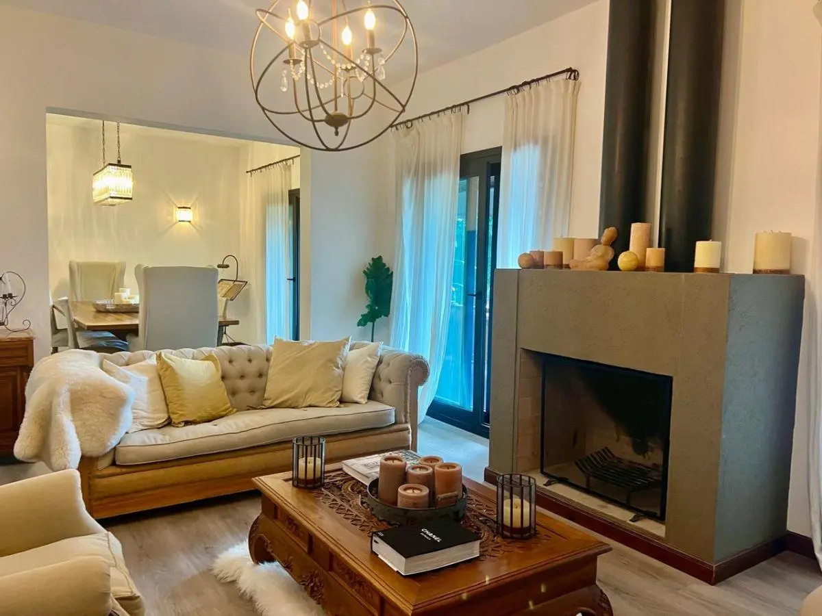 Venta excelente casa en Pilar, Estancias del Pilar, con vista al golf! 3