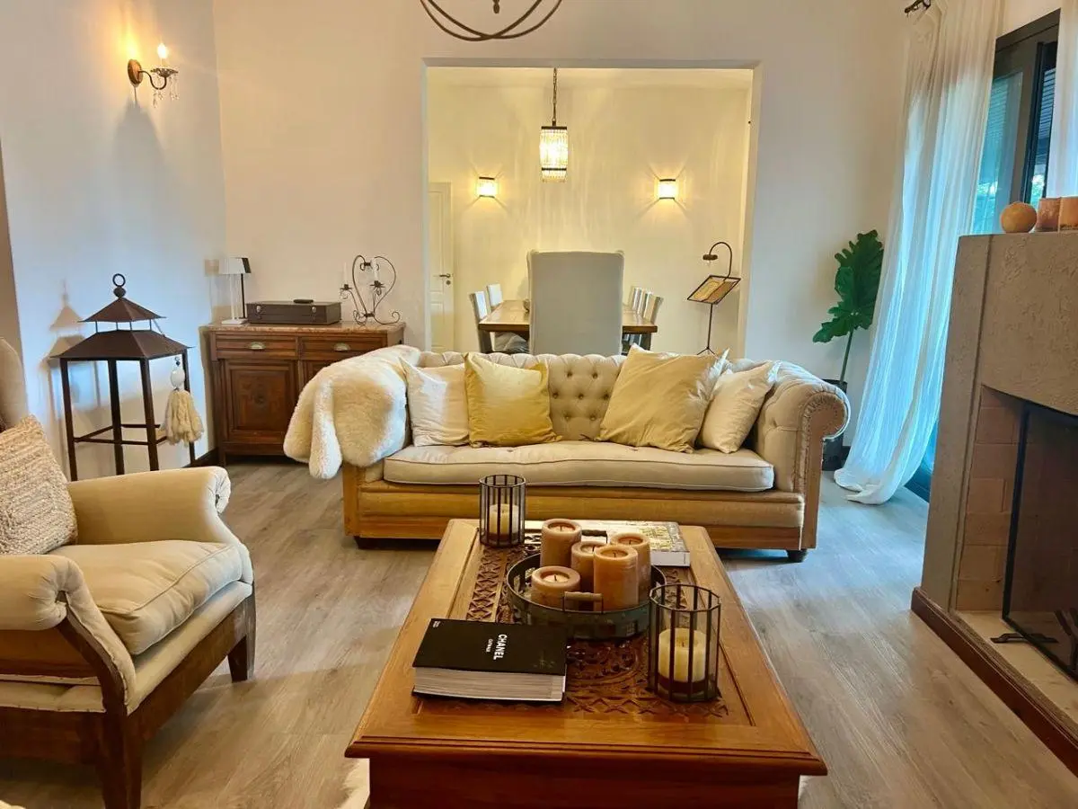 Venta excelente casa en Pilar, Estancias del Pilar, con vista al golf! 4