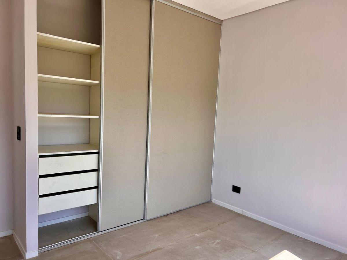 Foto de Venta moderna casa en Pilar, Los Alcanfores., imagen 5