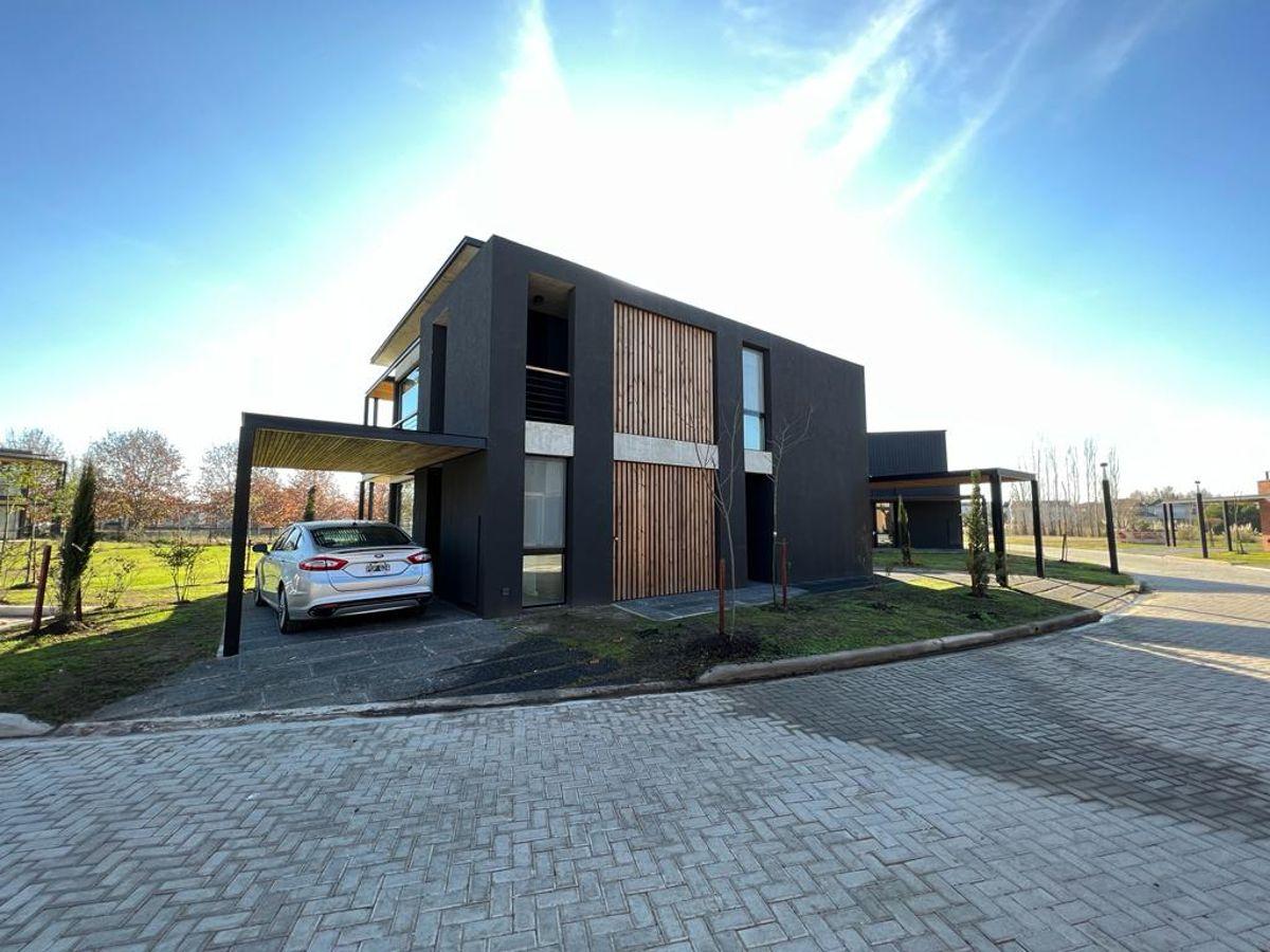 Foto de Departamento duplex tipo casa en Pilar, Estancias Golf, Estancias del, imagen 2