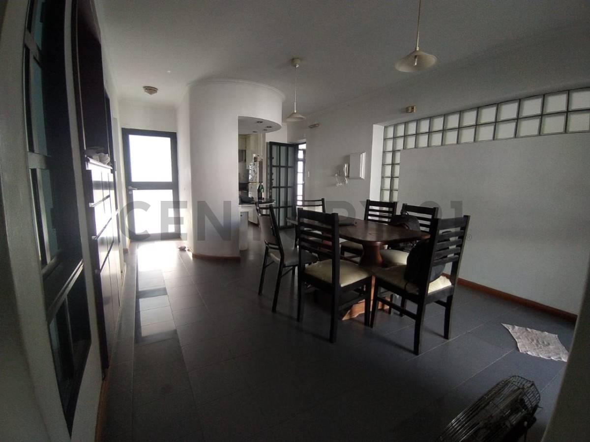 Se Vende Casa de 3 Dorm. y Todos Los Servicios en Barrio 9 de Julio 3