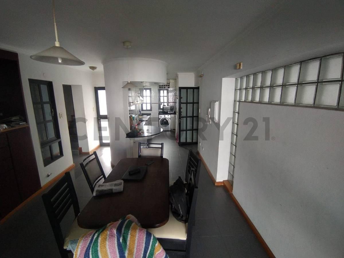 Se Vende Casa de 3 Dorm. y Todos Los Servicios en Barrio 9 de Julio 4