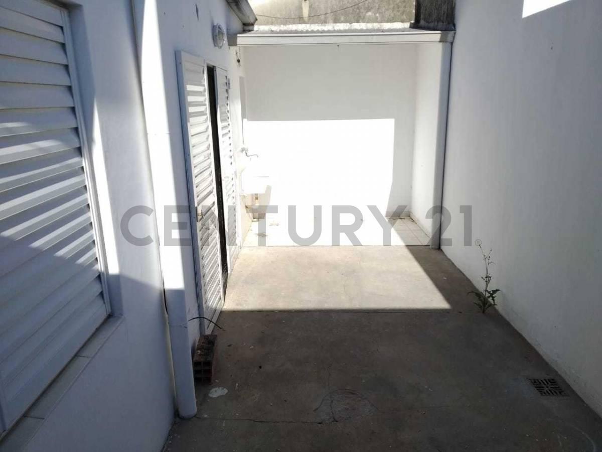 Casa en PH Al Frente en Barrio Fátima 2