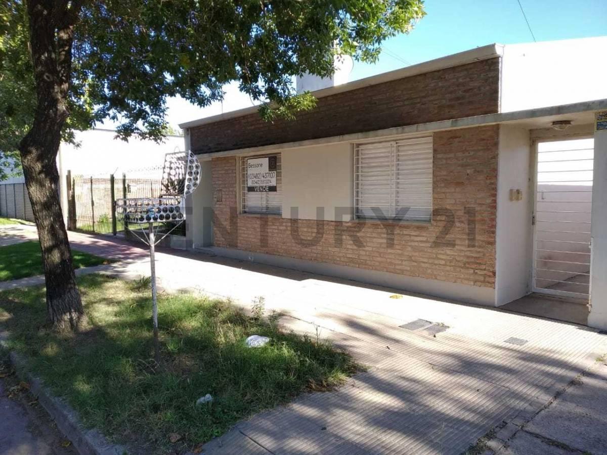Casa en PH Al Frente en Barrio Fátima 3
