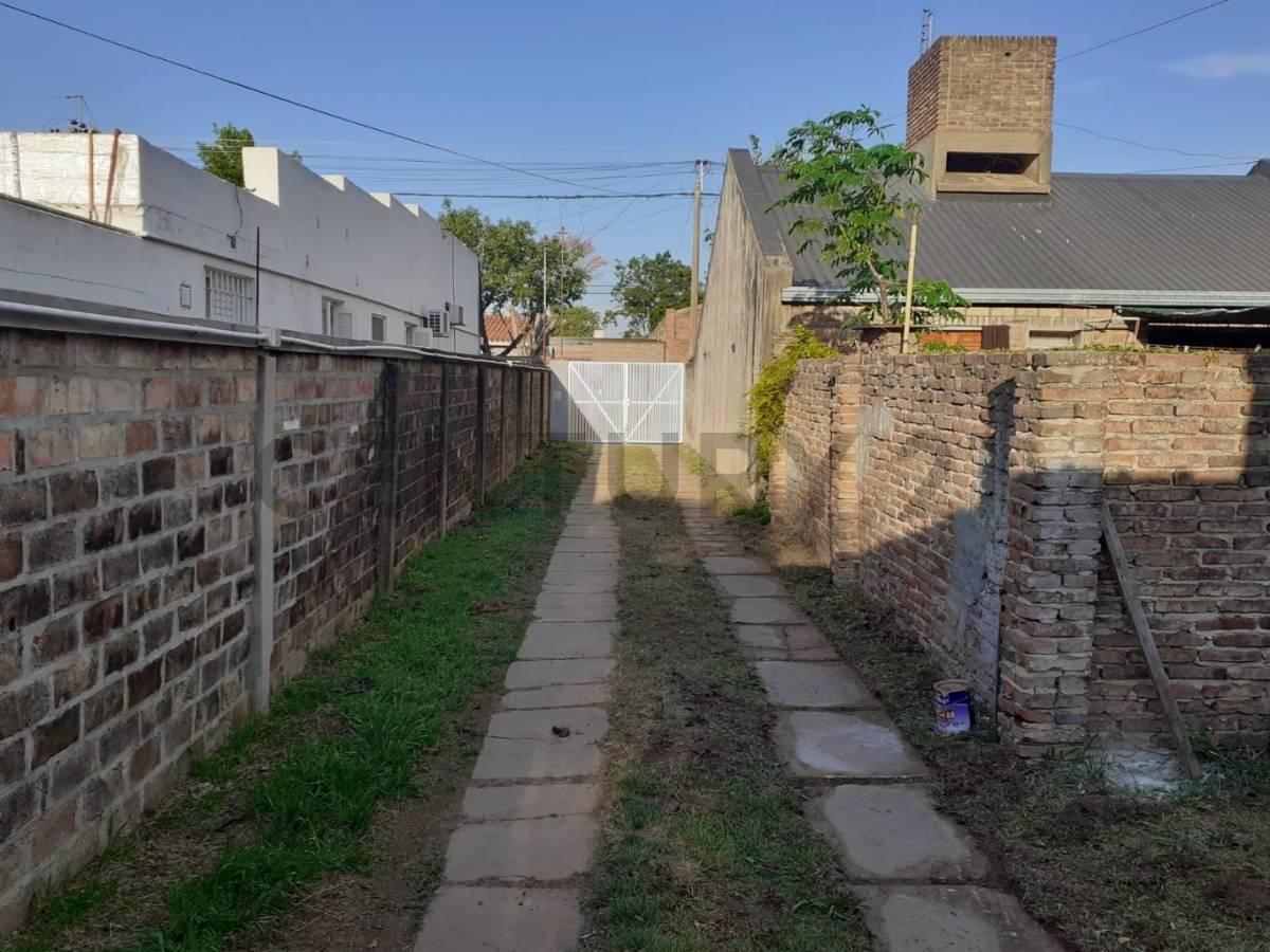 Vivienda en Venta en Barrio Alberdi! 3