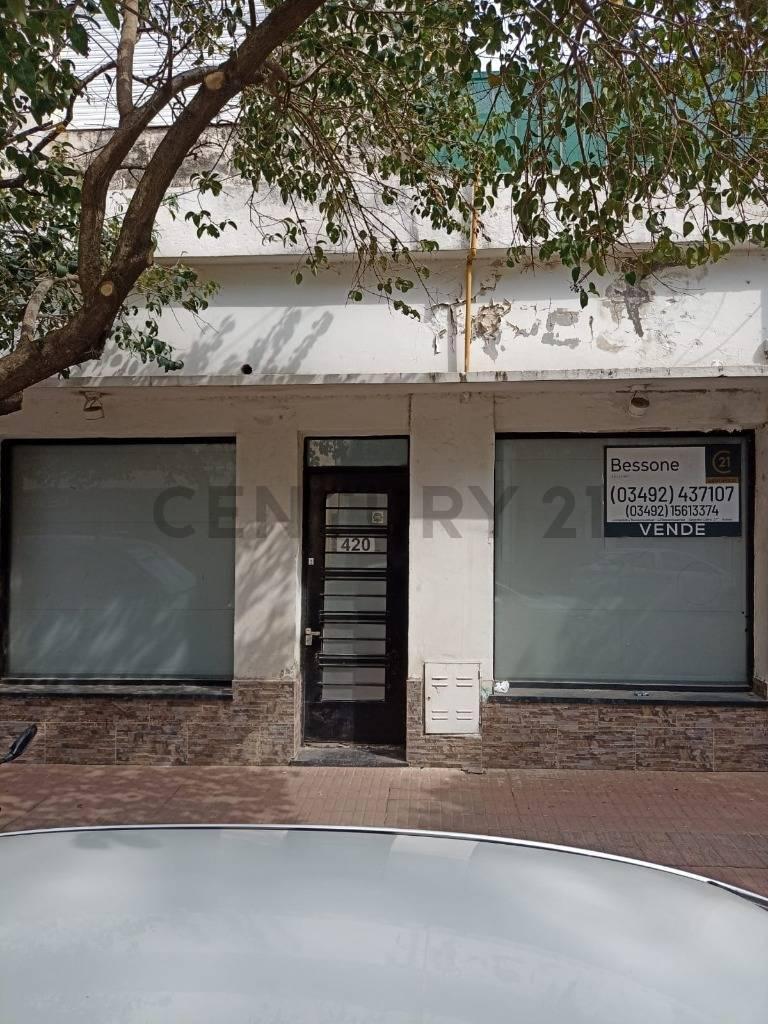 Se vende Departamento y local en Rafaela, barrio Mosconi