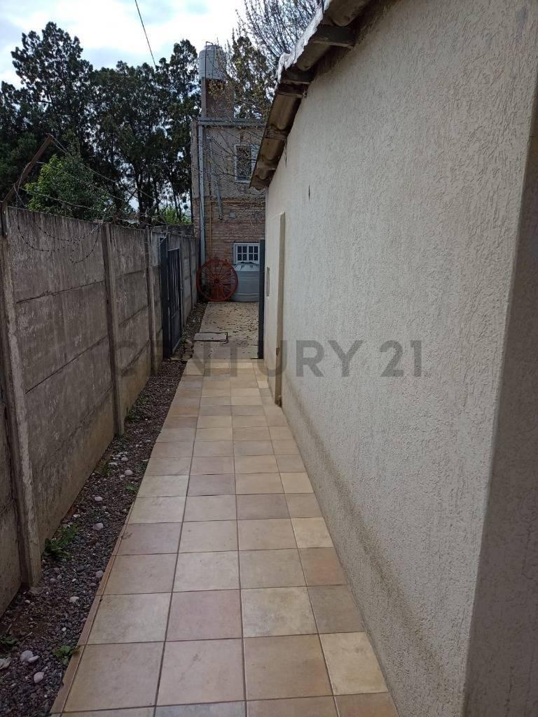 Se Vende Villa Rosas con 2 Viviendas Rafaela 5
