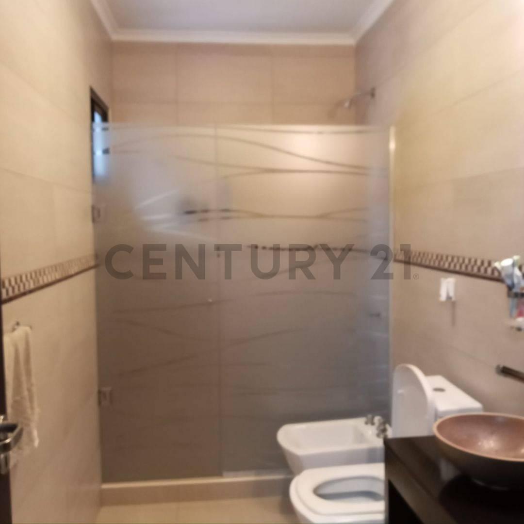 Casa en Venta en Rafaela, Barrio El Bosque 4