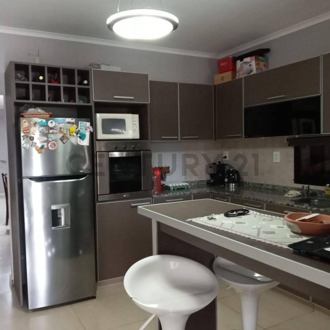 Casa en Venta en Rafaela, Barrio El Bosque 2