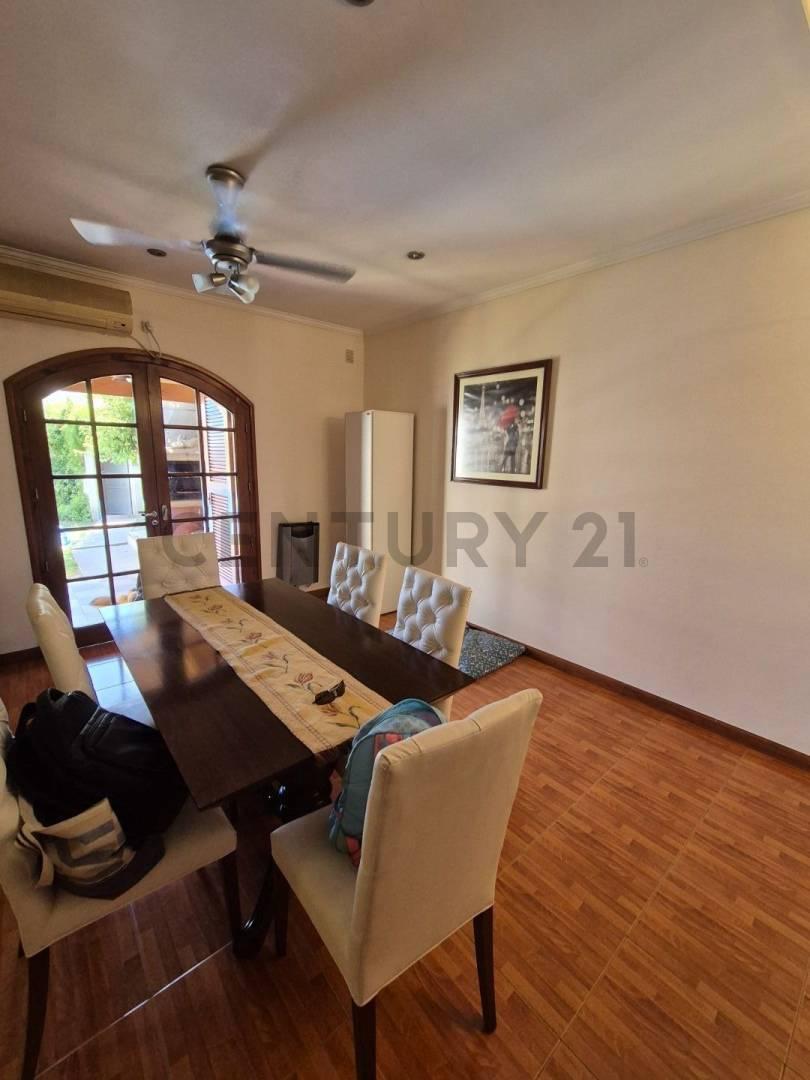 Venta de Casa 4 Ambientes 2 Dorm. en Juan de Garay, Rafaela. 2