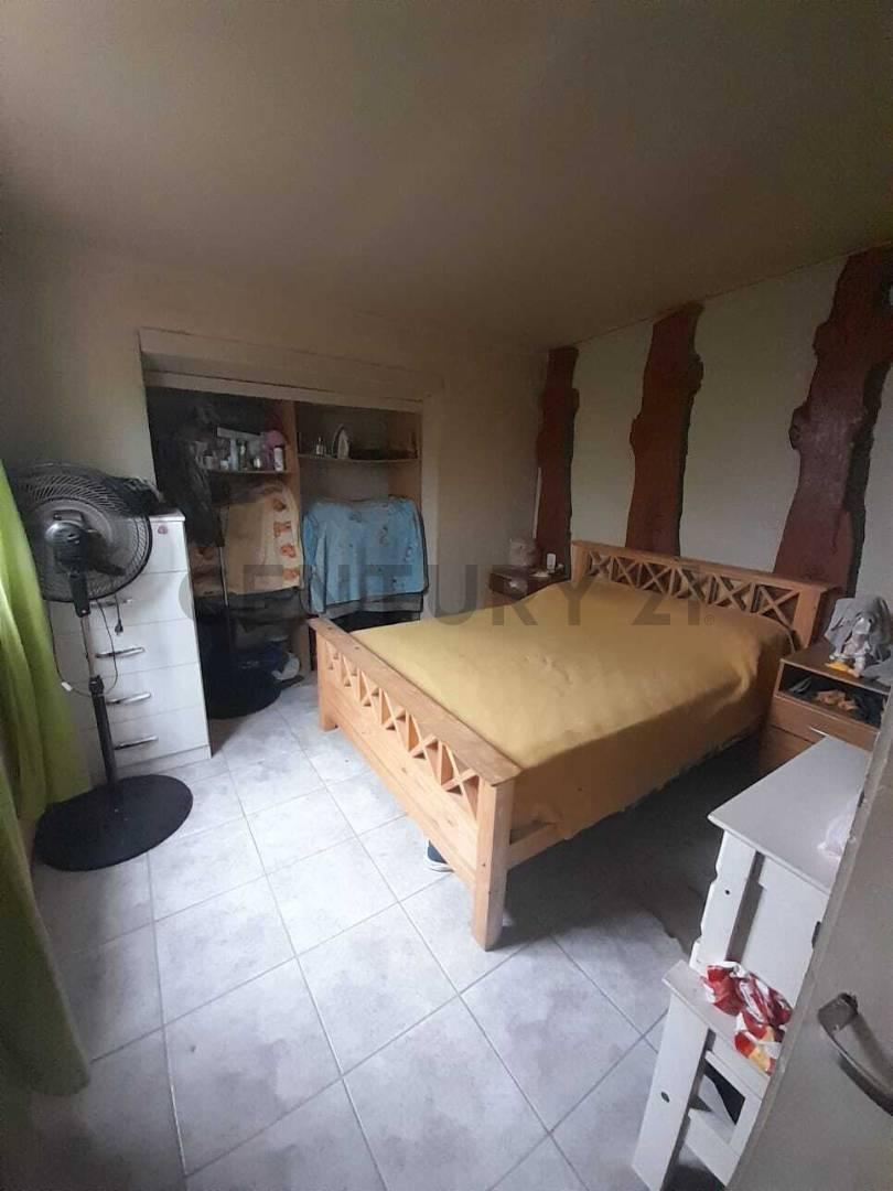 Se Vende Casa de 2 Plantas en Rafaela, Barrio Ilolay 3