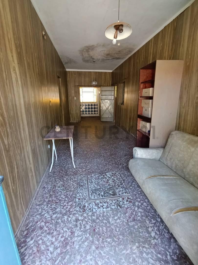 Se Vende Casa a Reciclar en Av 5