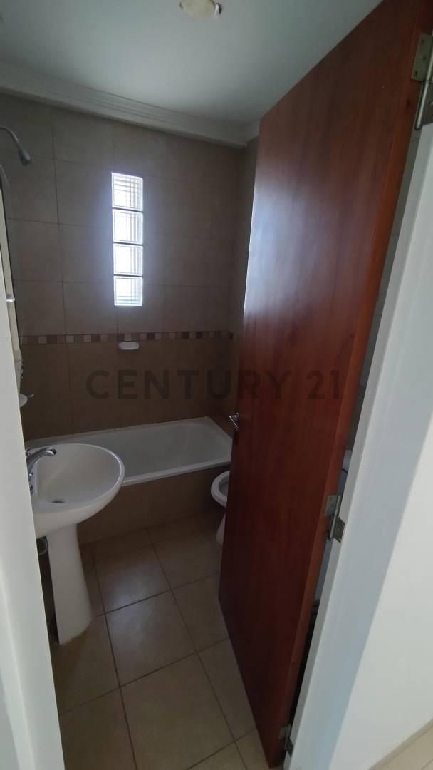 Venta de Amplio Departamento Céntrico en Rafaela 2