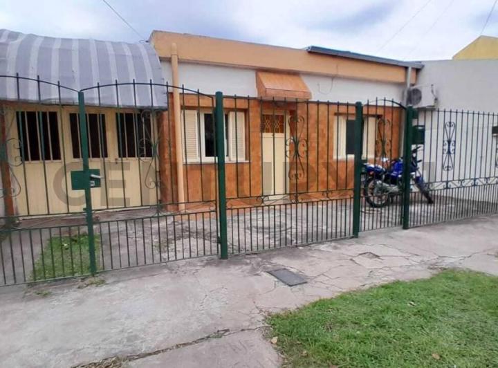 Se Vende casa en Rafaela, Bo. Los Nogales 2