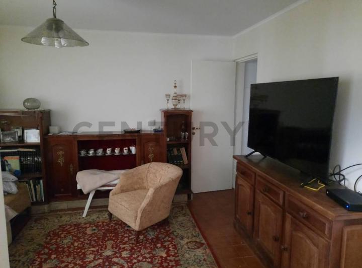 SE VENDE CASA CÉNTRICA CON TODOS LOS SERVICIOS Y PILETA EN RAFAELA 1