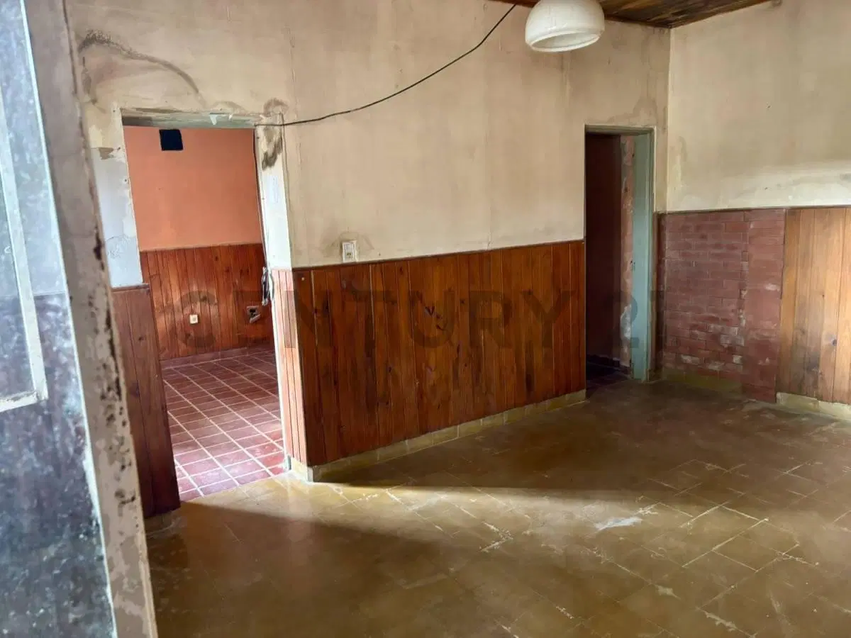 VENTA DE CASA INTERNA A RECICLAR O DEMOLER EN RAFAELA 3