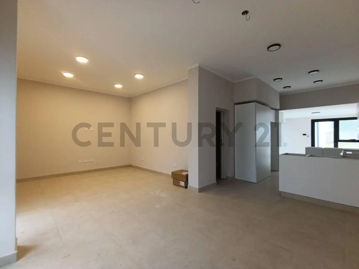 SE VENDE CASA REFACCIONADA A NUEVA EN RAFAELA 4