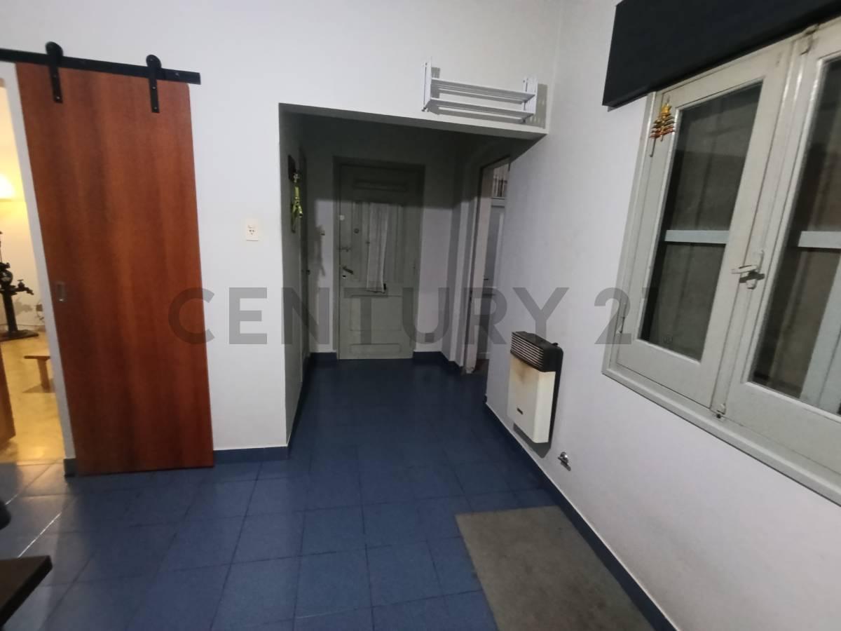 Foto de SE VENDE CASA CON TODOS LOS SERVICIOS EN RAFAELA, imagen 1