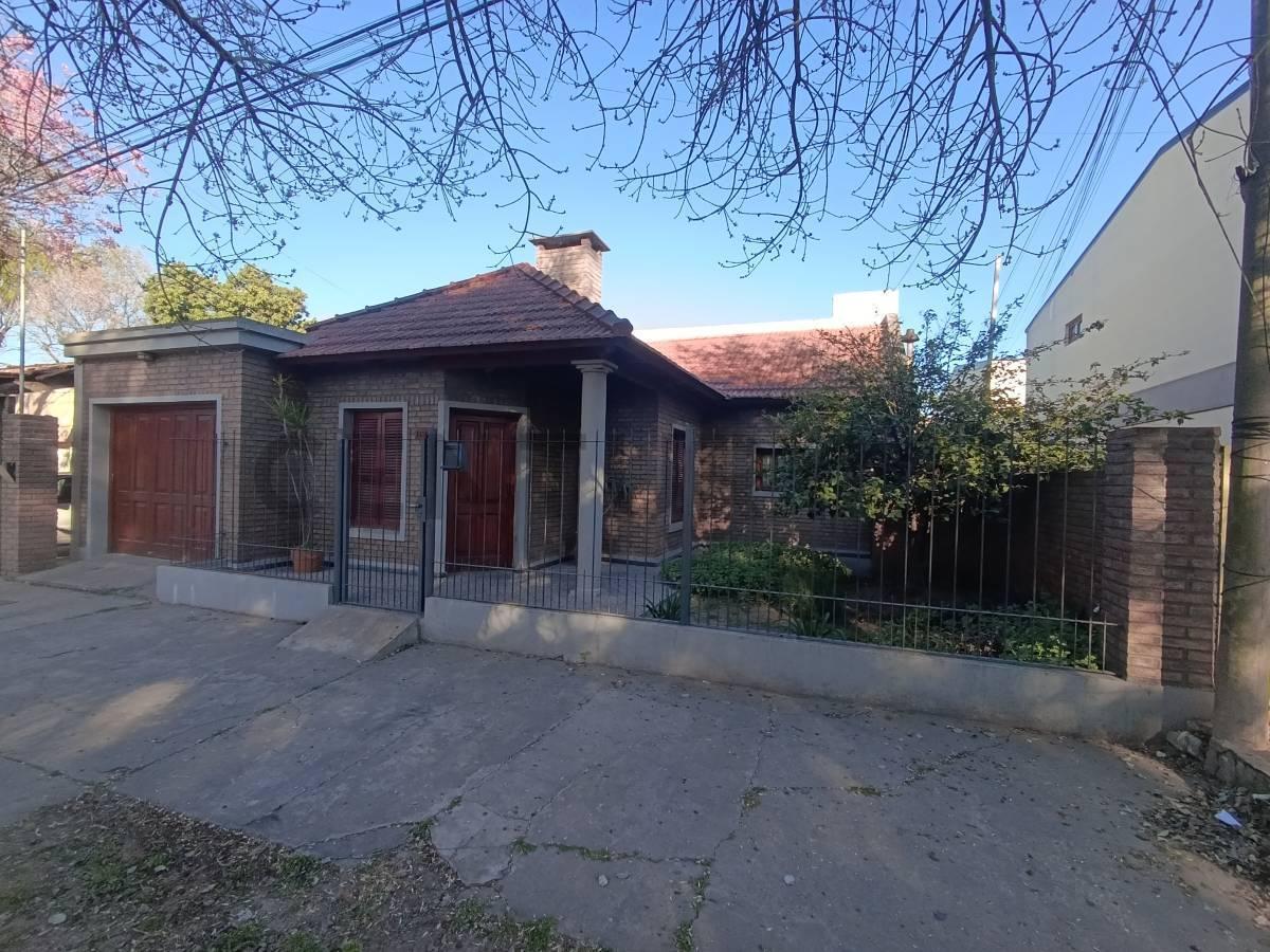 Foto de SE VENDE CASA EN RAFAELA - BARRIO AMANCAY, imagen 1