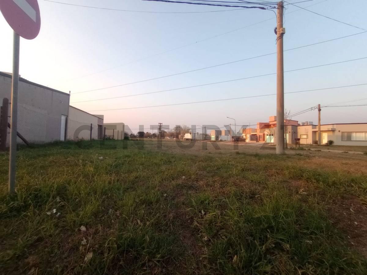 Foto de Lote en venta en Rafaela, esquina, imagen 1
