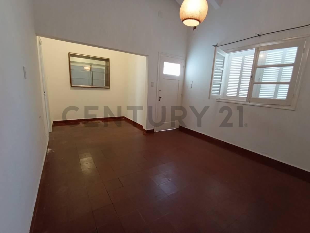 Foto de SE VENDE CASA DE TRES DORMITORIOS Y TODOS LOS SERVICIOS EN RAFAELA, imagen 5