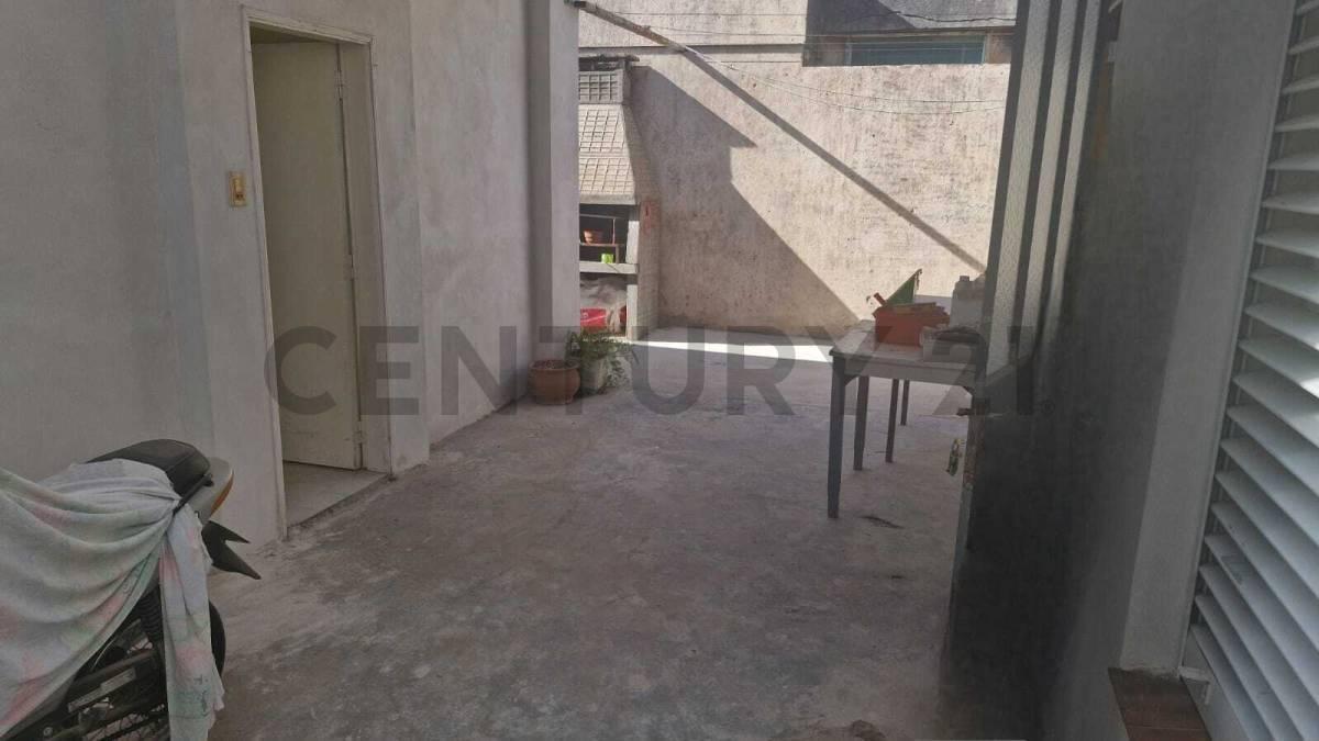 Foto de Casa sobre avenida en venta en Rafaela, imagen 3