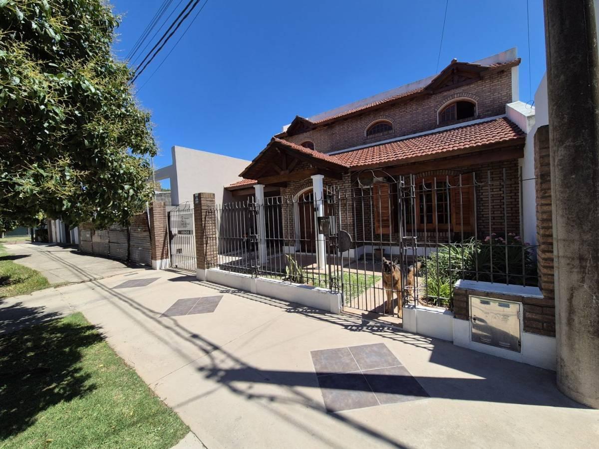Foto de Venta de Casa 4 AMBIENTES 2 DORMITORIOS en Juan de garay, Rafaela, imagen 1
