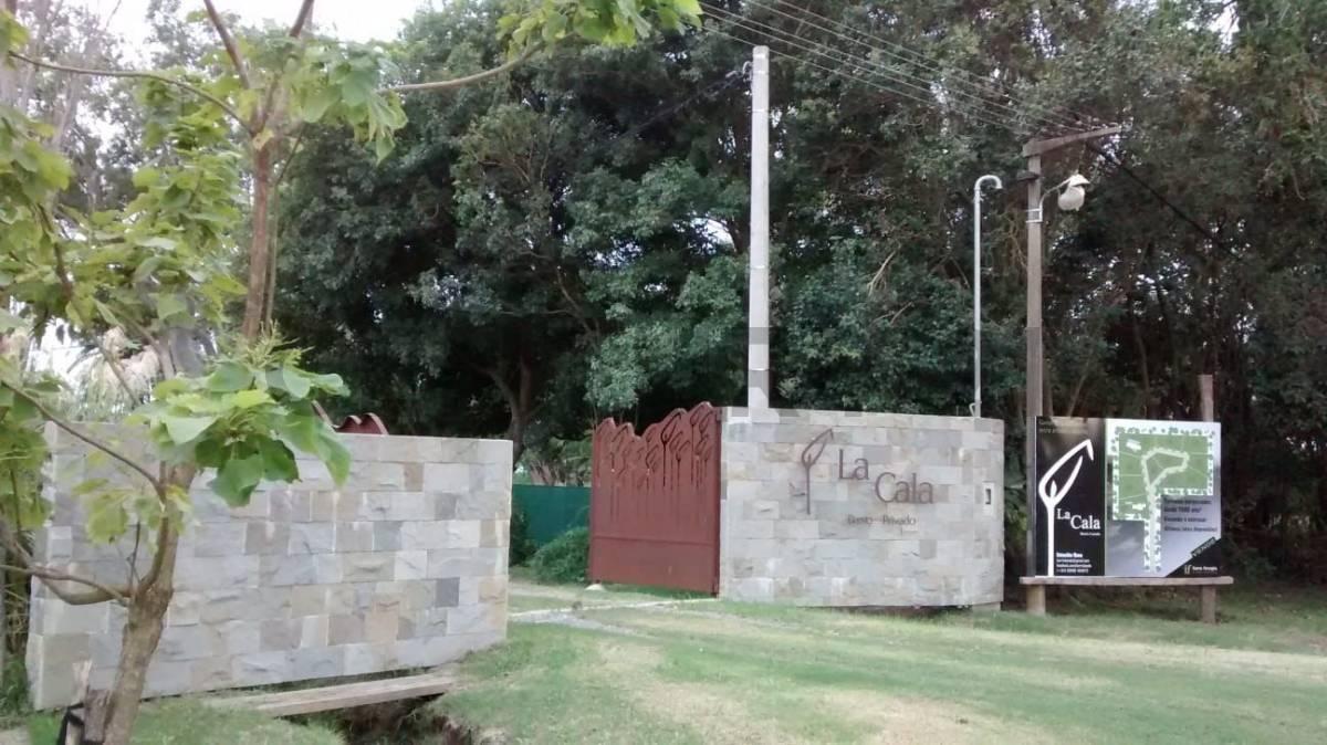 Foto de Se vende lote en Estación Roca, barrio cerrado, imagen 1