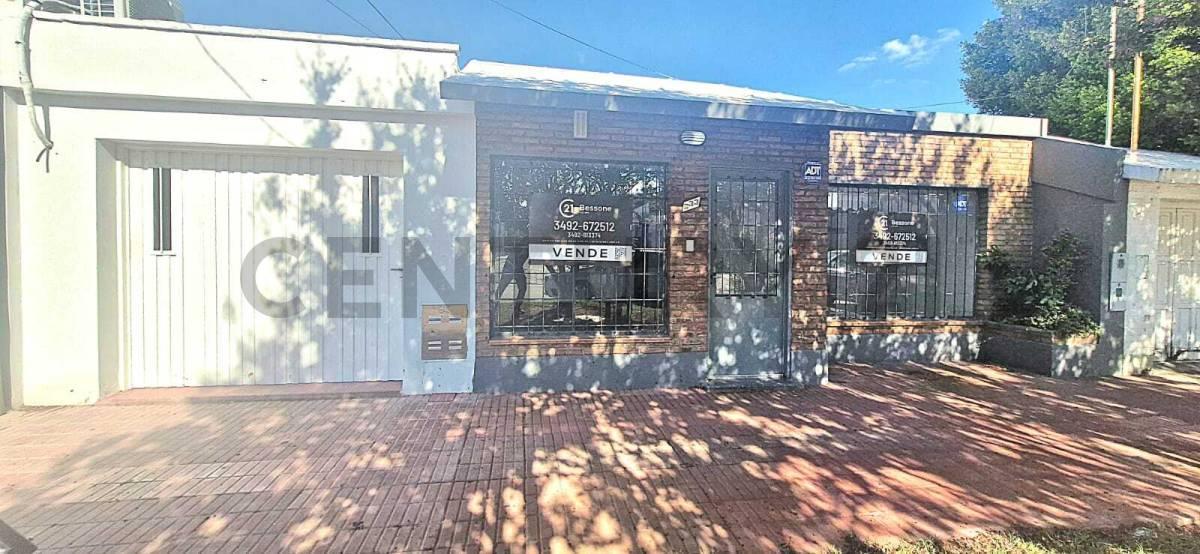 Foto de Casa con local en venta en Rafaela, imagen 1