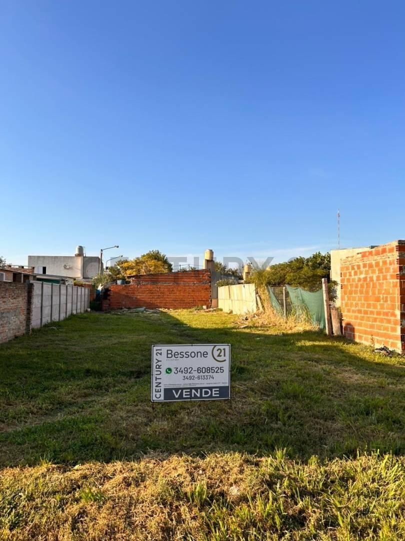 Foto de Terreno en Venta en Rafaela, Barrio Mora listo para escriturar., imagen 2