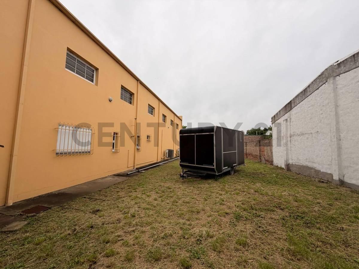 Foto de Local comercial con depósito, oficinas y entrepiso – Av. Providenti, imagen 5