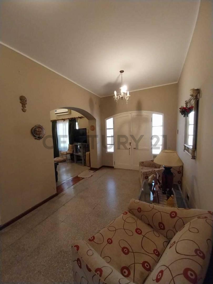 Foto de Venta Casa 4 Dormitorios en B° Mosconi- Rafaela, imagen 2