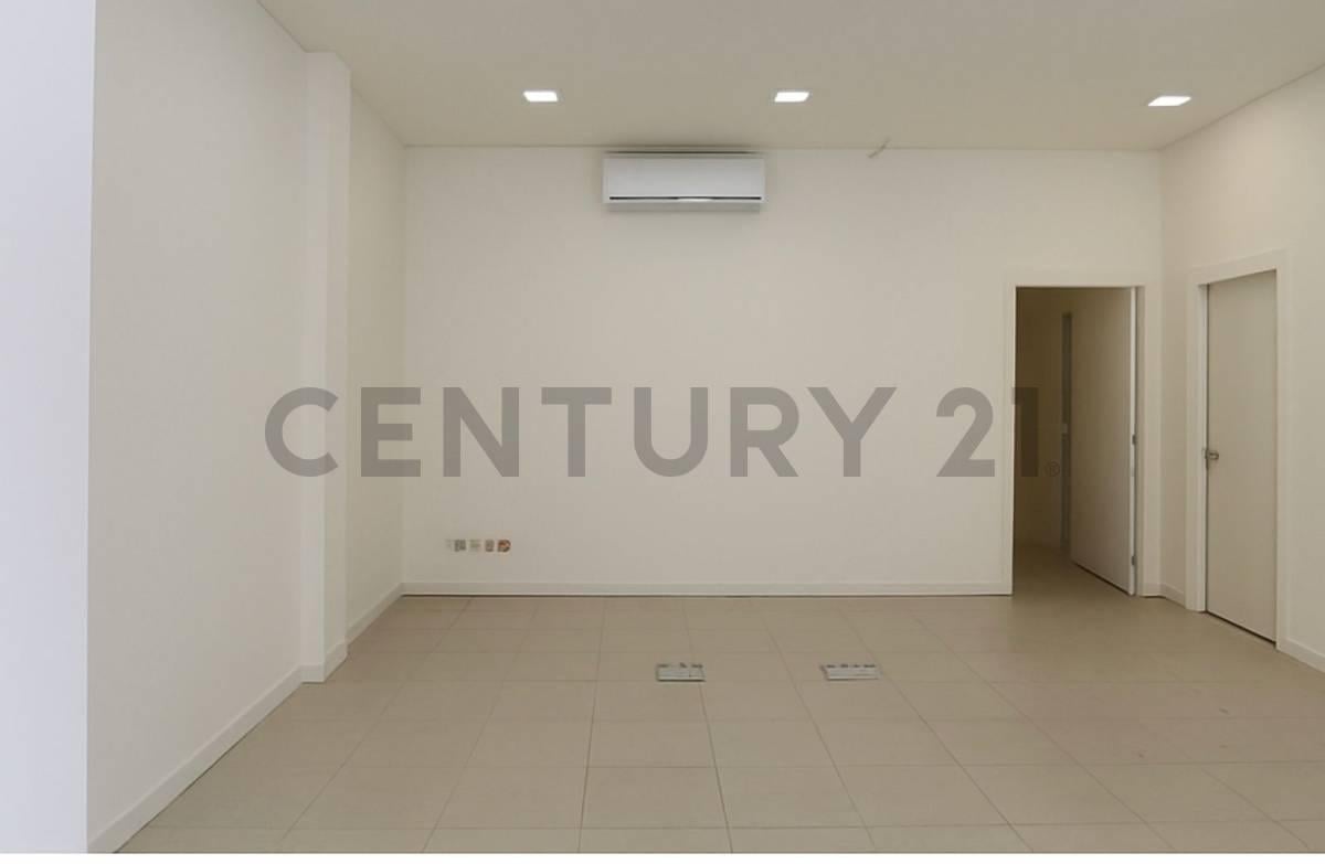 Foto de VENTA LOCAL COMERCIAL EN RAFAELA, imagen 1