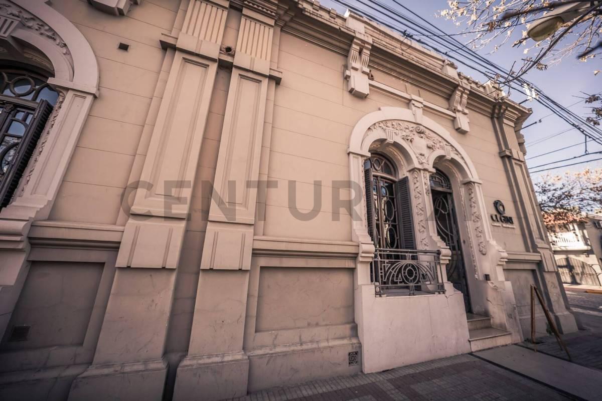 Foto de Venta de Exclusiva propiedad de categoría / Centro de Rafaela, imagen 2