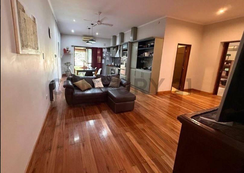 Foto de Venta | Residencia de categoría con piscina en Rafaela, Barrio Central, imagen 4