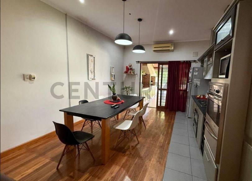 Foto de Venta | Residencia de categoría con piscina en Rafaela, Barrio Central, imagen 5