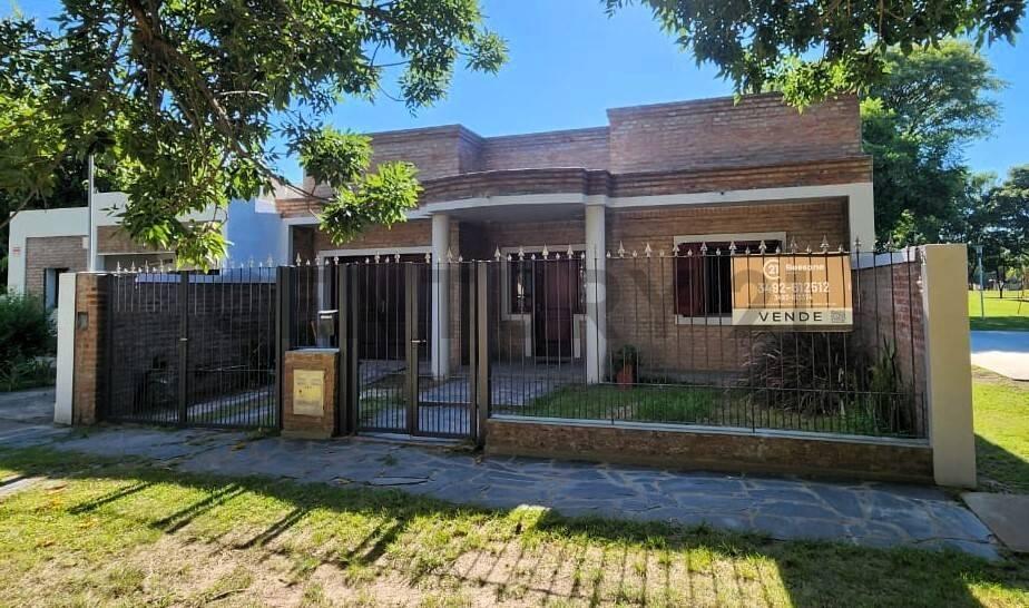 Foto de Casa a la venta en Barrio Pizzurno Rafaela, imagen 1