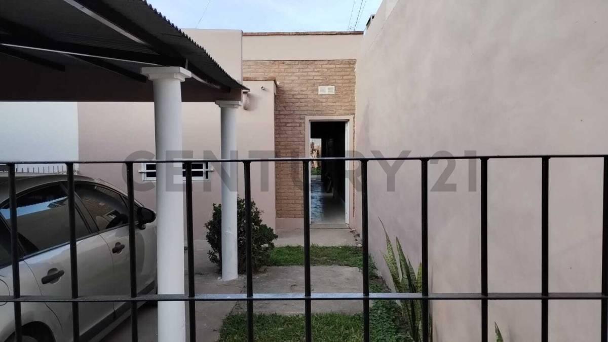 Foto de PH de 2 dormitorios en Barrio Pizzurno, imagen 1