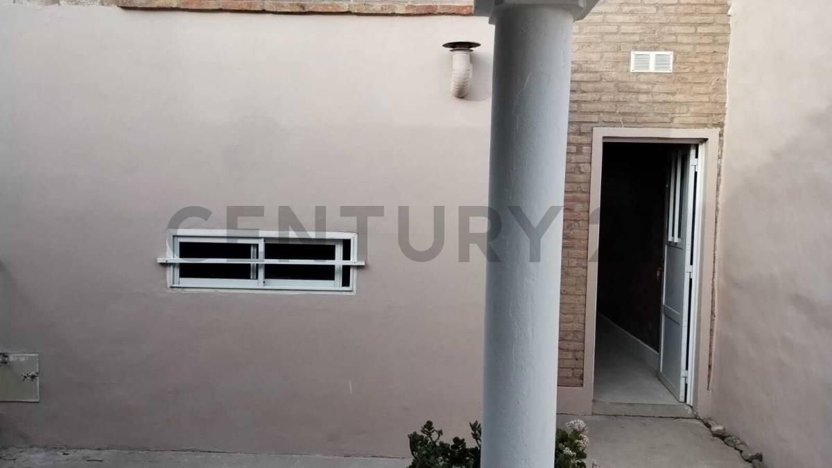 Foto de PH de 2 dormitorios en Barrio Pizzurno, imagen 3